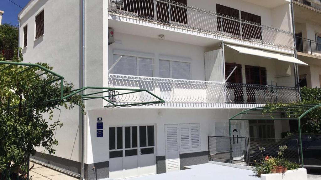 Apartment Satus Podstrana Luaran gambar